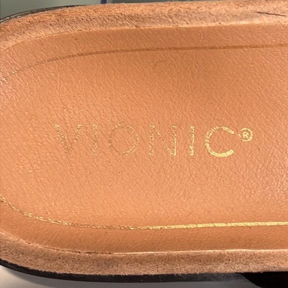 Vionic Leila Azalea Suede Ruffled Criss Cross Slides. Size 6 1/2. - Picture 2 of 12